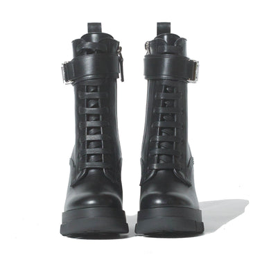 Givenchy W Terra Boots In Leather With 4G Buckle Black